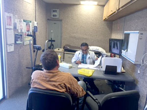 provder meeting with a patient
