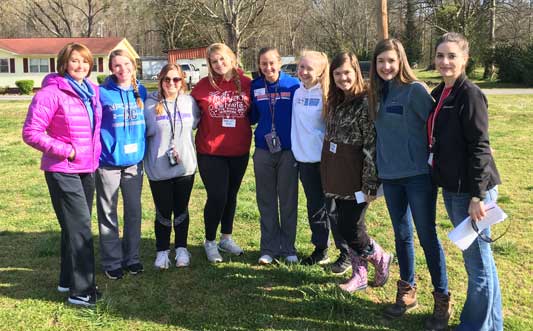 Tennessee Teens Talk Tobacco (T4) students and faculty member